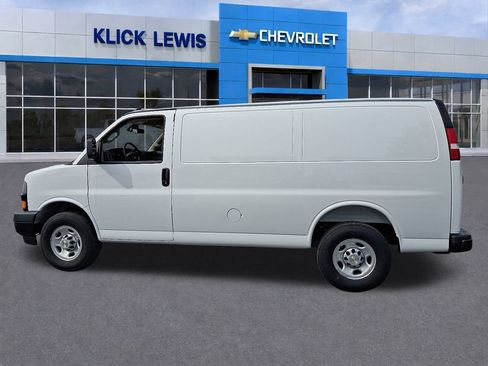 New 2025 Chevrolet Express 3500 w/ Driver Convenience Package RWD image 7