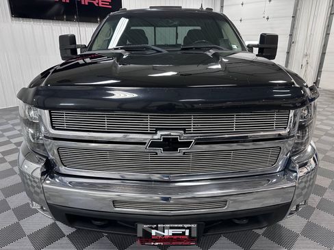 Used 2008 Chevrolet Silverado 2500 LT w/ Suspension Package, Off-Road AWD/4WD image 4