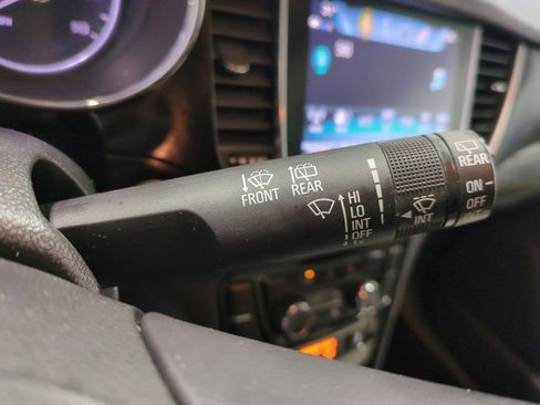 Used 2018 Buick Encore Preferred image 30