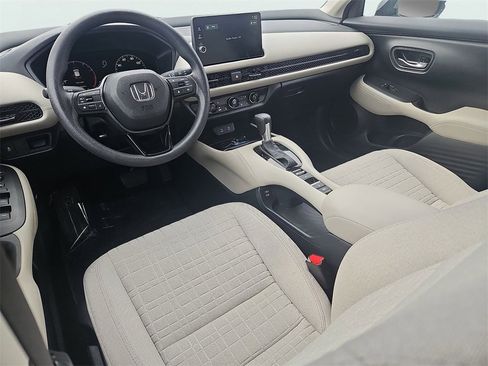 Certified 2026 Honda HR-V LX image 11