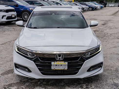 Used 2019 Honda Accord Sport image 2