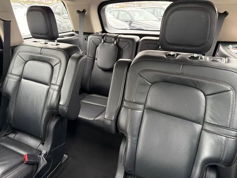 Used 2024 Lincoln Aviator Reserve image 30