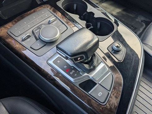 Used 2018 Audi Q7 3.0T Premium image 12