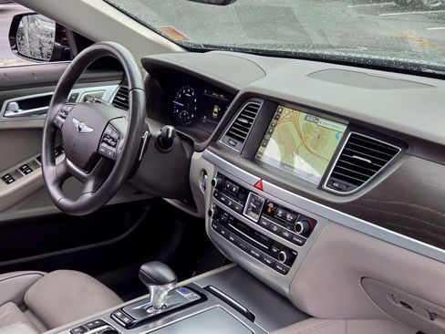 Used 2019 Genesis G80 3.8 w/ Ultimate Package 03 RWD image 31