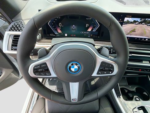 New 2026 BMW X5 xDrive50e w/ M Sport Package AWD/4WD image 39