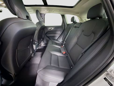 Certified 2023 Volvo XC60 B5 Plus AWD/4WD image 25