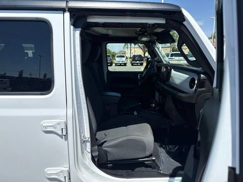 Used 2024 Jeep Wrangler Unlimited Sport AWD/4WD image 23