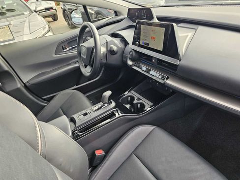 Certified 2026 Toyota Prius XLE FWD image 11