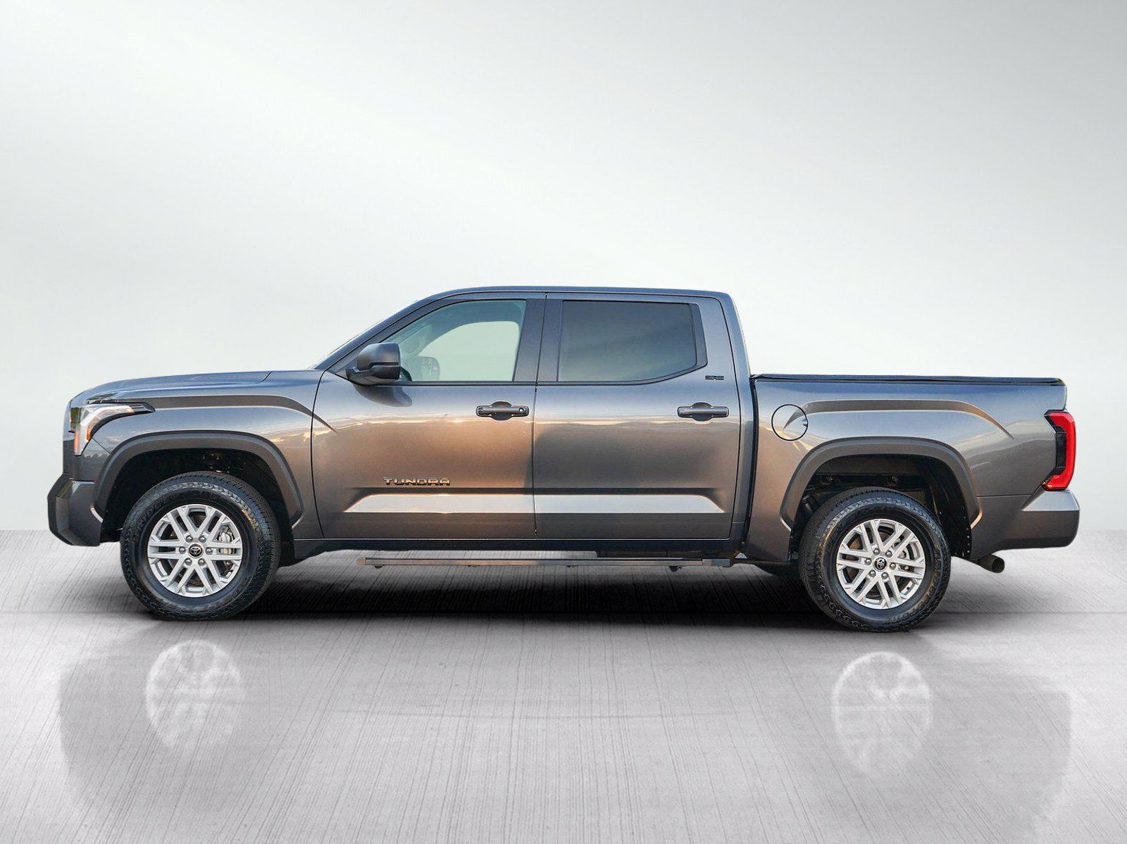Used 2024 Toyota Tundra SR5 w/ SR5 Premium Package AWD/4WD image 2
