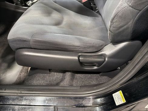 Used 2010 Honda Fit Sport image 12