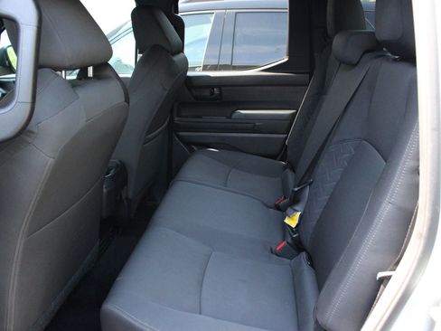 Used 2025 Toyota Tacoma SR5 AWD/4WD image 18