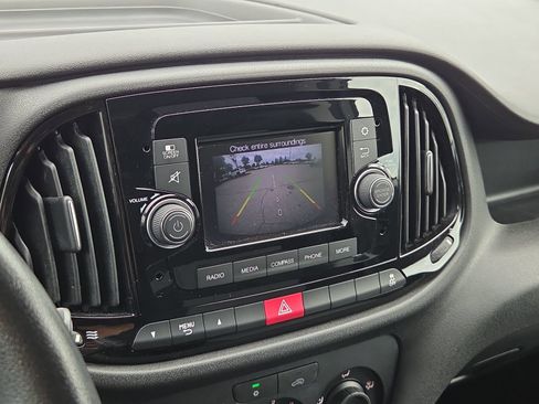 Used 2018 RAM ProMaster City Tradesman FWD image 16