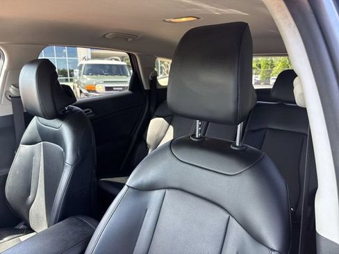 Used 2023 Kia Sportage EX FWD image 11