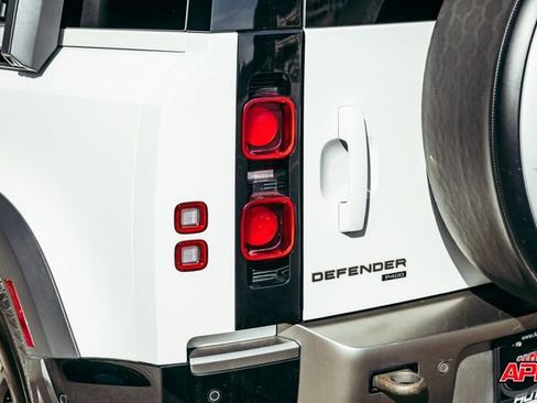 Used 2022 Land Rover Defender 90 X-Dynamic S image 50