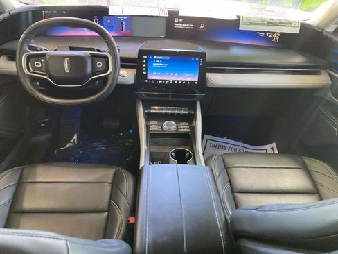Certified 2024 Lincoln Nautilus Premier AWD/4WD image 18