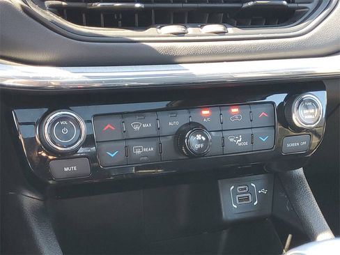 Used 2022 Jeep Compass High Altitude image 26