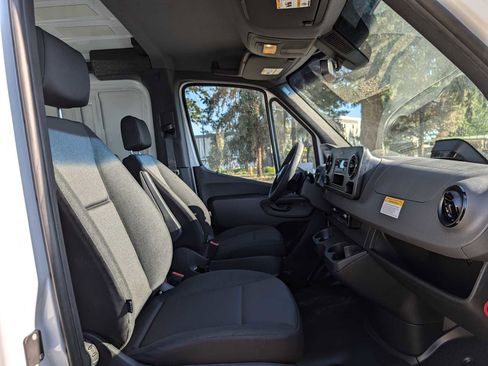 Used 2024 Mercedes-Benz Sprinter 3500 image 11