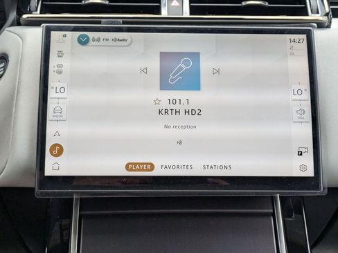 New 2026 Land Rover Range Rover Velar Dynamic SE image 13