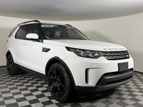 Used 2018 Land Rover Discovery SE AWD/4WD image 10