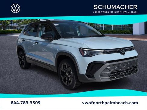 New 2026 Volkswagen Taos SE FWD image 1