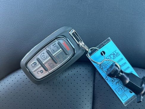 New 2026 Chrysler Pacifica Select image 33