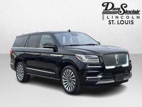 Used 2019 Lincoln Navigator Reserve AWD/4WD image 3