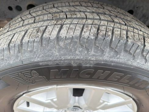 Certified 2023 Nissan Frontier SV w/ Technology Package image 15