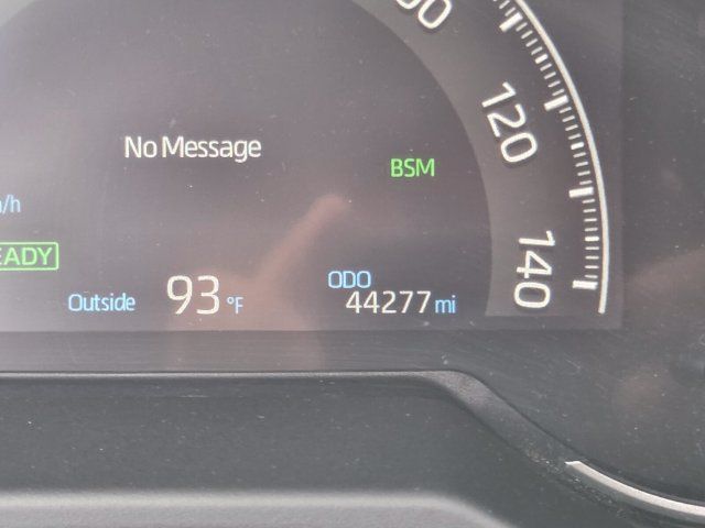 Used 2023 Toyota RAV4 LE AWD/4WD image 29