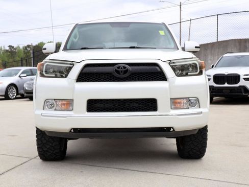 Used 2011 Toyota 4Runner SR5 w/ Convenience Pkg image 10