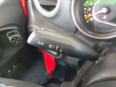 Used 2019 Jeep Wrangler Unlimited Sahara w/ Dual Top Group AWD/4WD image 56