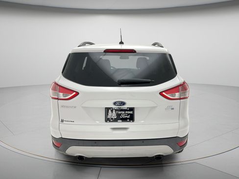 Used 2016 Ford Escape SE w/ Equipment Group 201A AWD/4WD image 5
