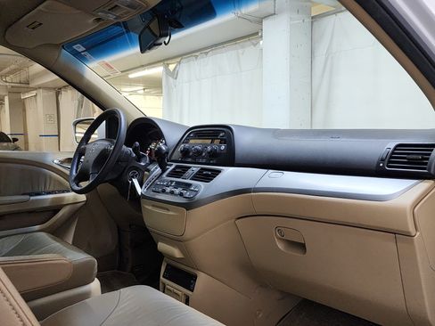 Used 2009 Honda Odyssey EX-L image 24