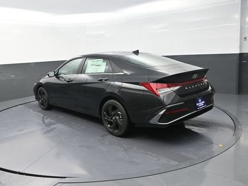 New 2026 Hyundai Elantra SEL Sport Premium FWD image 6