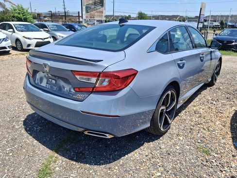 Used 2021 Honda Accord Sport image 4
