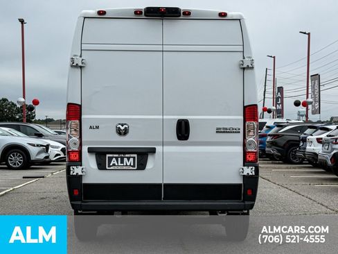 Used 2023 RAM ProMaster 2500 FWD image 5
