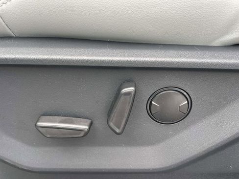 New 2026 Ford Expedition Max Platinum image 12