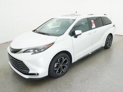 New 2026 Toyota Sienna Platinum