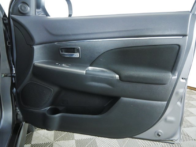 Used 2018 Mitsubishi Outlander Sport ES FWD image 12