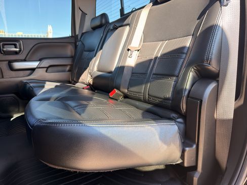 Used 2018 Chevrolet Silverado 1500 LT w/ All Star Edition AWD/4WD image 16
