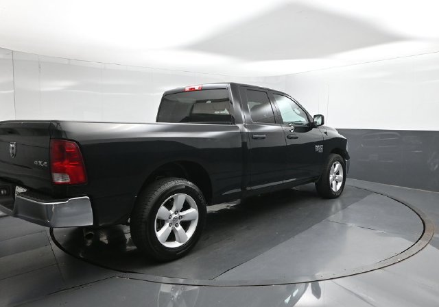 Used 2024 RAM 1500 Classic SLT AWD/4WD image 8
