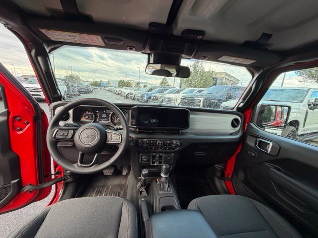 Used 2025 Jeep Wrangler Unlimited Sport AWD/4WD image 17