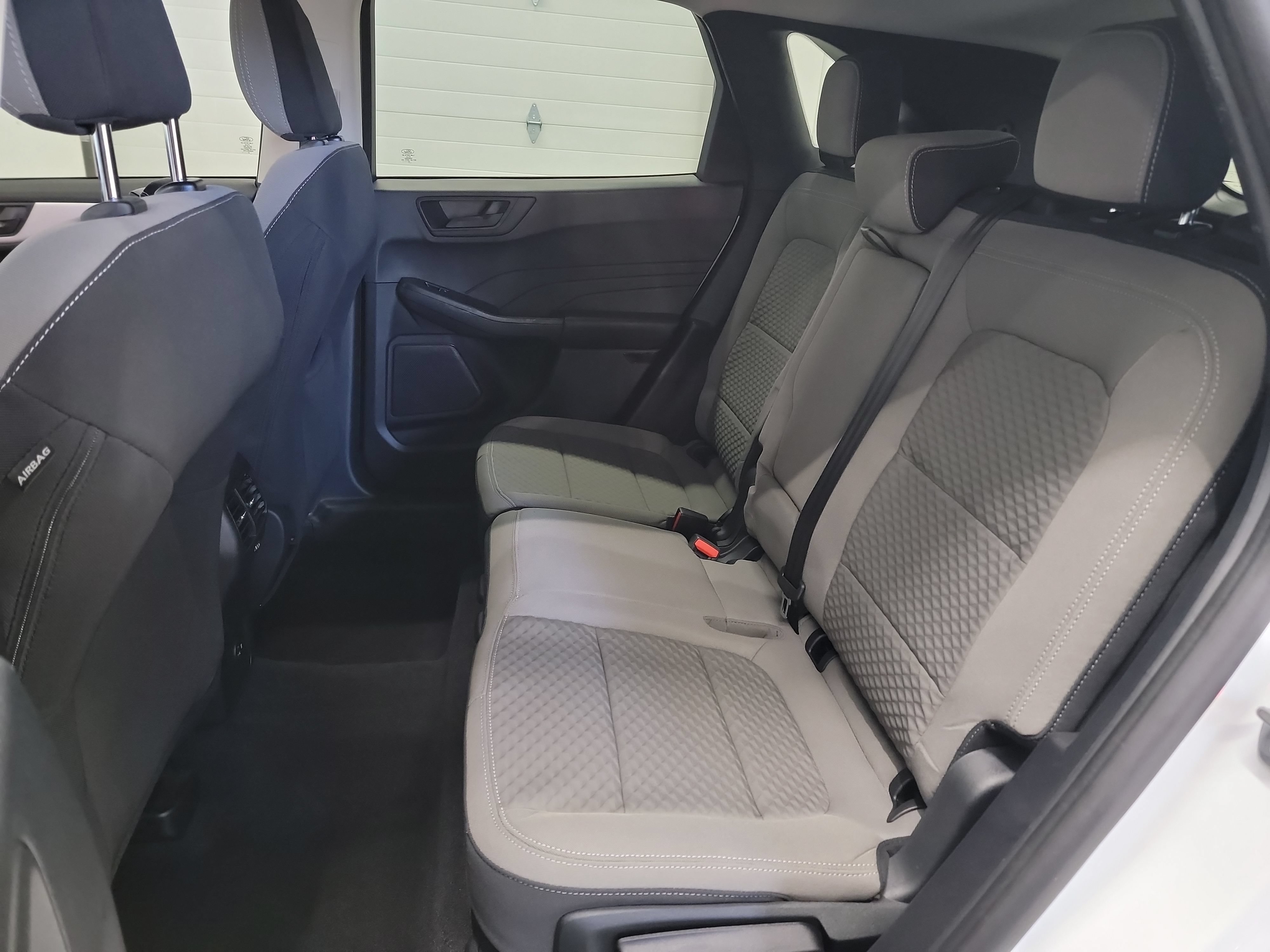 Used 2022 Ford Escape SE w/ Convenience Package FWD image 27