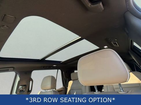 Used 2021 Chevrolet Tahoe Premier w/ Premium Package image 13