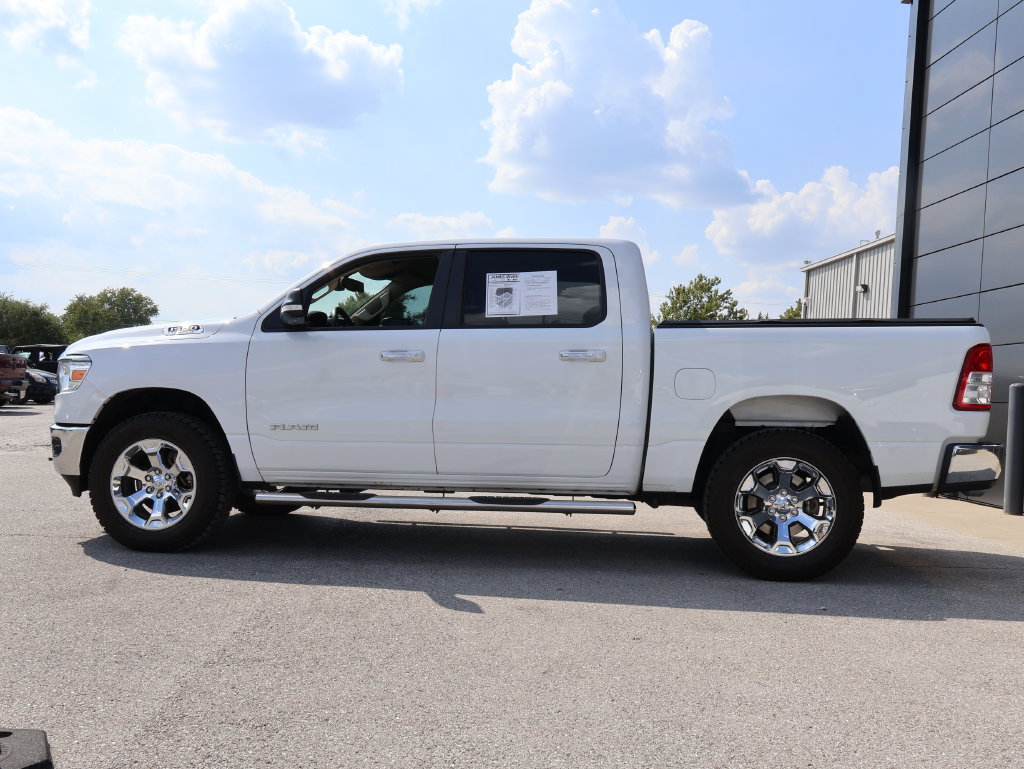Used 2019 RAM 1500 4x4 Crew Cab image 2