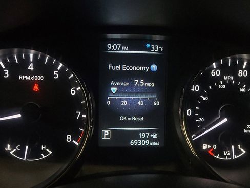 Used 2017 Nissan Rogue S image 23