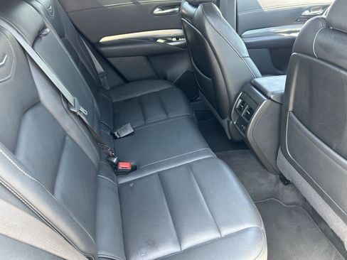 Used 2022 Cadillac XT4 Premium Luxury w/ Safety Alert Package AWD/4WD image 17