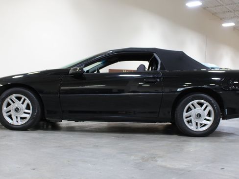 Used 1995 Chevrolet Camaro Z28 RWD image 26