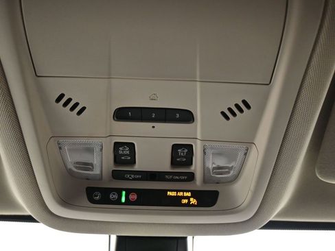 Used 2023 GMC Acadia Denali w/ Denali Ultimate Package image 16