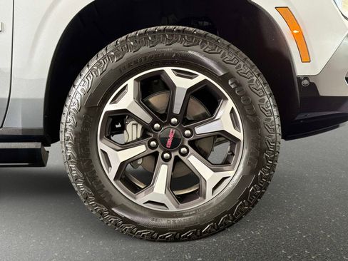 Used 2026 GMC Yukon AT4 Ultimate AWD/4WD image 21