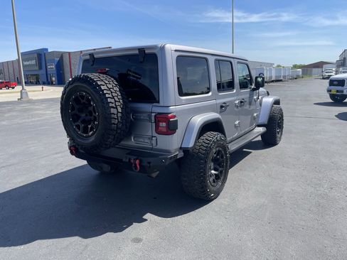 Used 2021 Jeep Wrangler Unlimited Sahara w/ Uconnect 4C Nav & Sound Group AWD/4WD image 8